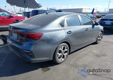 2020 Kia Forte Lxs z USA, uszkodzony, nr VIN 3KPF24AD2LE174872